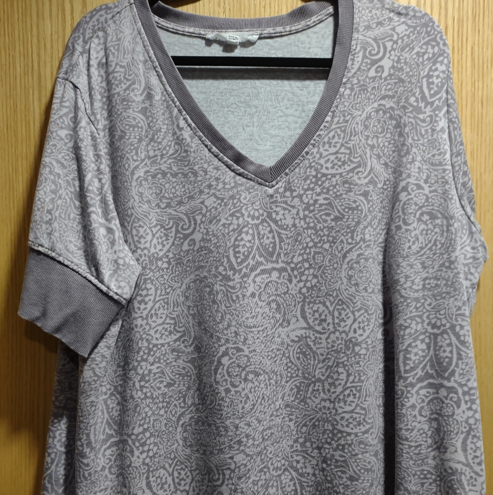 Marshals light lavender v neck t
